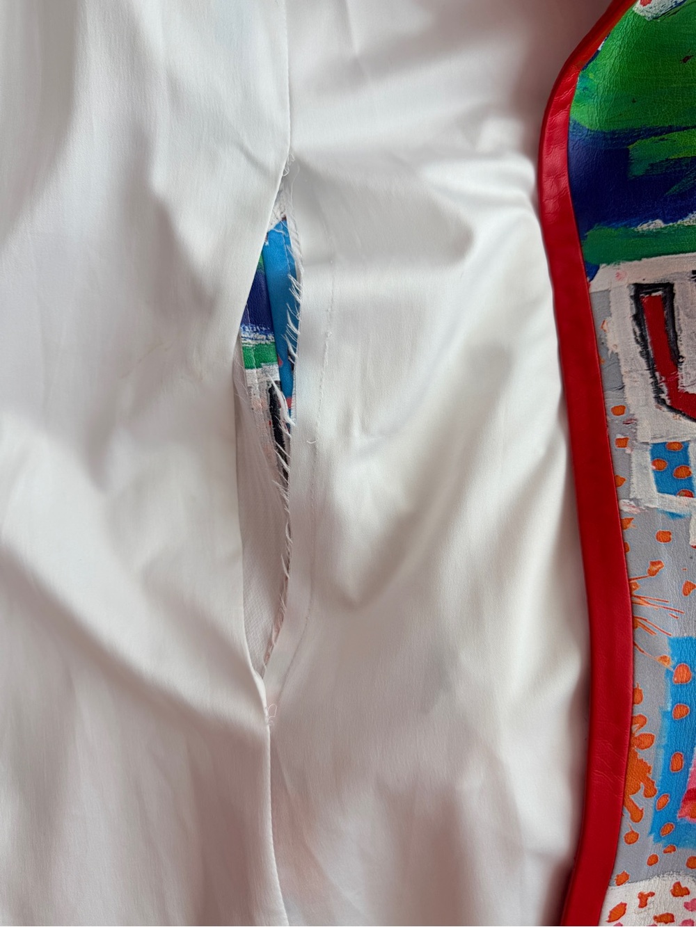Alice + Olivia Jean Michel Basquiat Collab Vegan Leather Graffiti Trench Coat - Picture 11 of 12